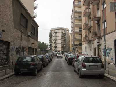 Non ci resta ora che dirigerci verso l�ultima tappa del nostro viaggio. Da viale Salandra sulla destra si apre una stretta viuzza: via Collodi